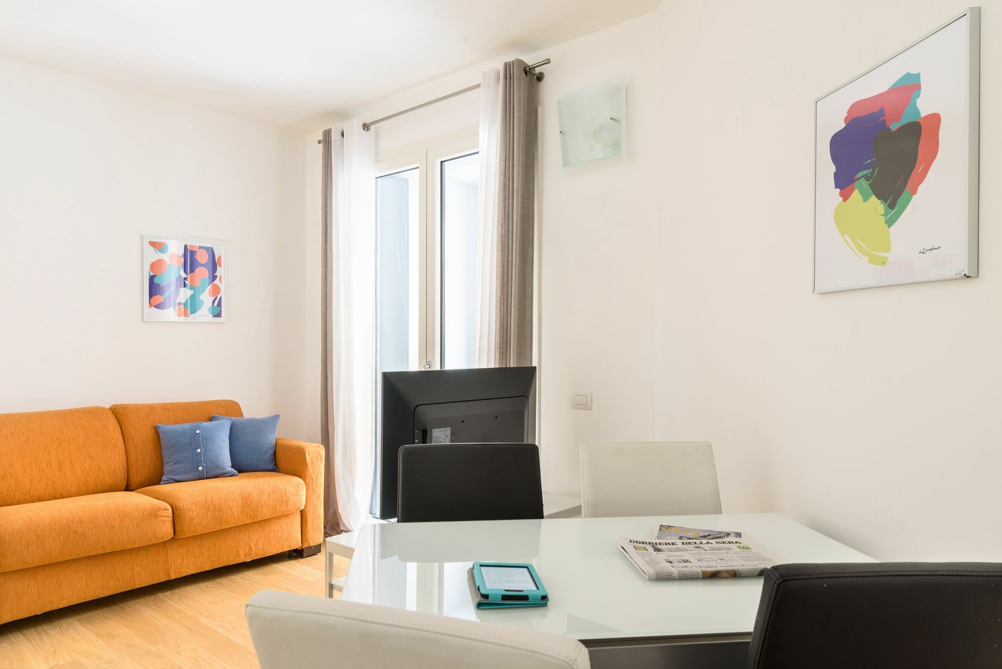 Joivy Sunny 1-Bed Flat With Balcony Apartment Milan Luaran gambar